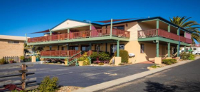 Anchors Aweigh - Adult & Guests Only, Narooma